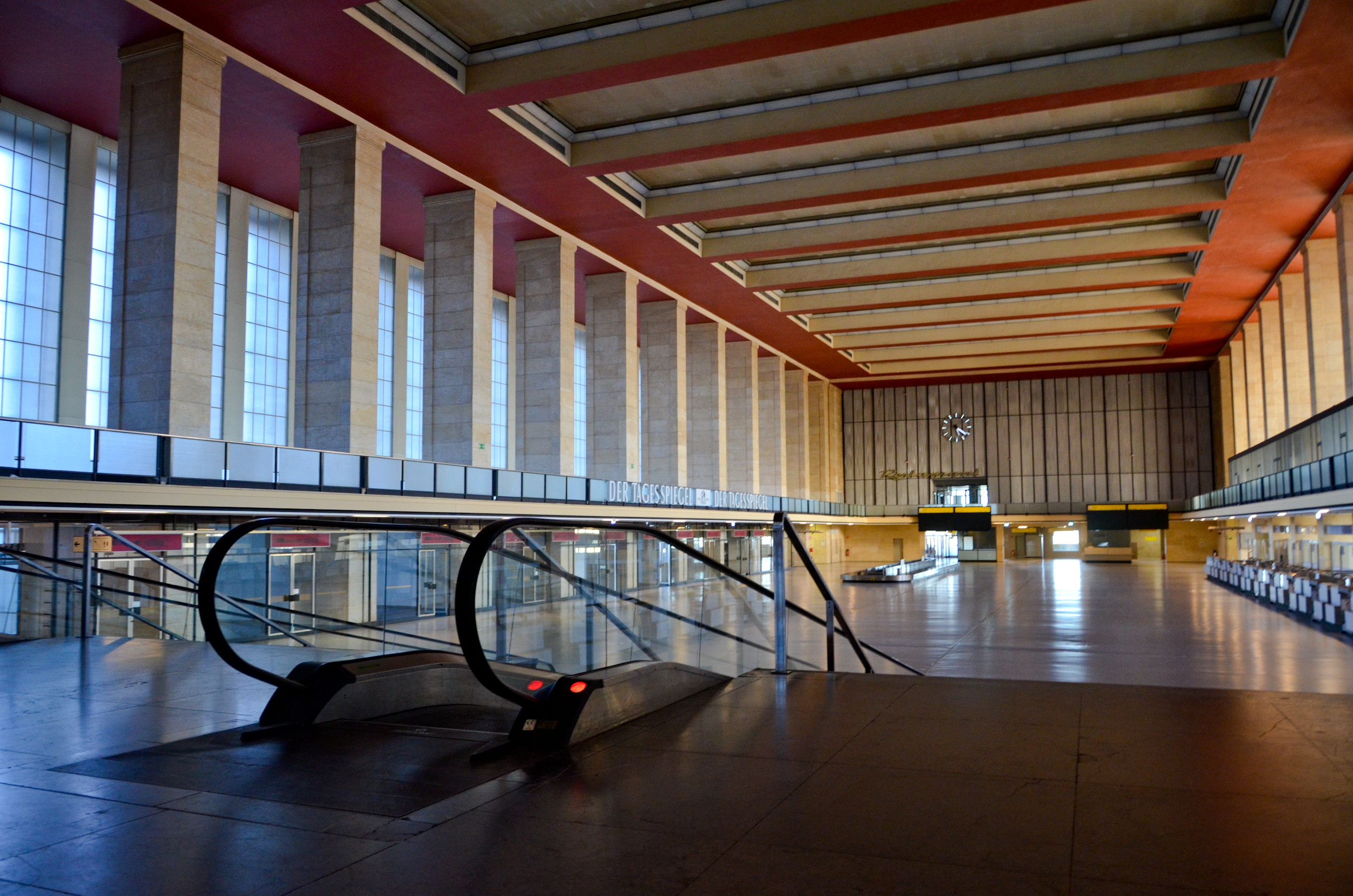 Tours door Berlijn - Luchthavengebouw Tempelhof